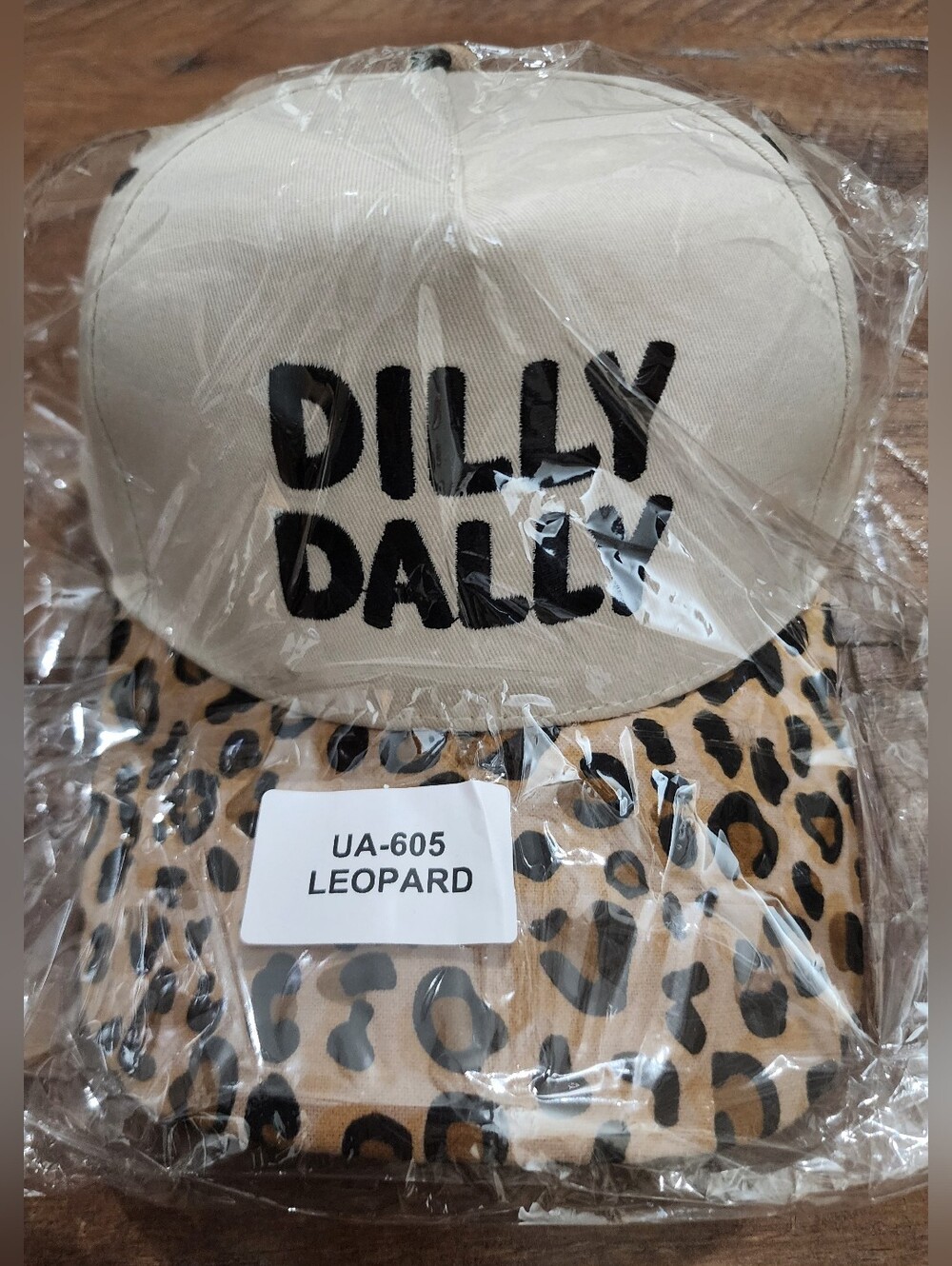 NWT Zenana "Dilly Dally" Leopard Snapback Trucker Hat